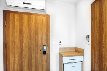 Фото номера Одноместный номер с ванной комнатой Апарт-отели SOLAVO HOME&amp;TRAVEL г. Солец-Здруй 4